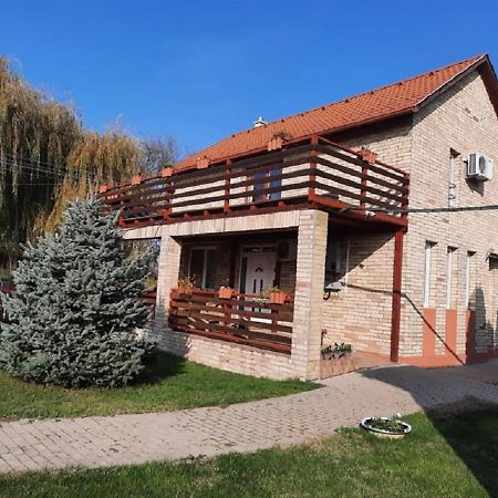 Ponty-Poronty Vendégház Nagybaracska Extérieur photo