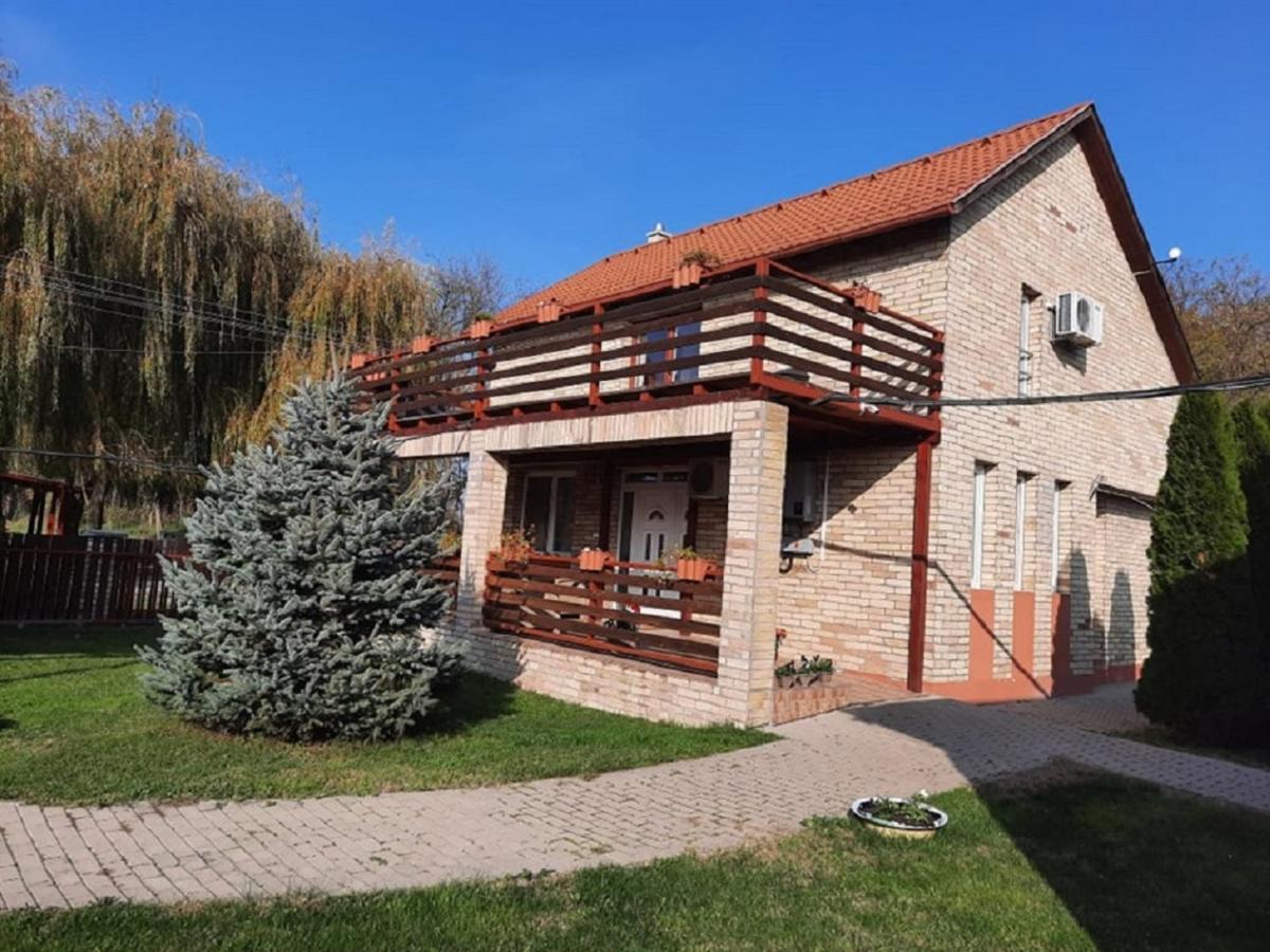 Ponty-Poronty Vendégház Nagybaracska Extérieur photo