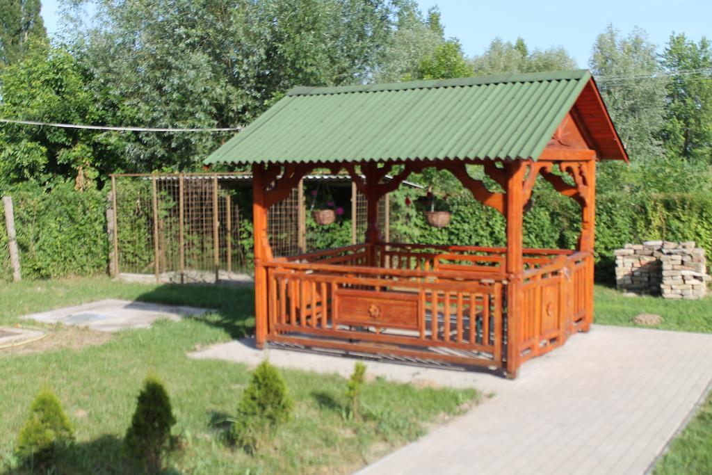 Ponty-Poronty Vendégház Nagybaracska Extérieur photo